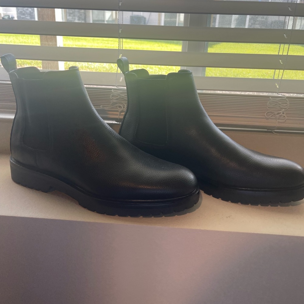 Brand New Nordstrom Chelsea Ortholite Black Leather Boot